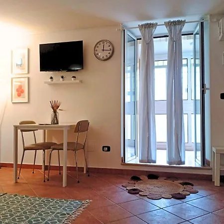 Apartment The Roomie, Cozy For Couples Or Friends *