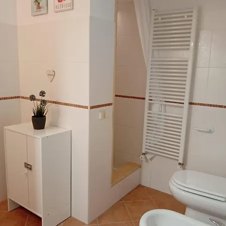 The Roomie, Cozy For Couples Or Friends Lägenhet Bari
