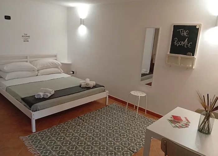 The Roomie, Cozy For Couples Or Friends Apartment *