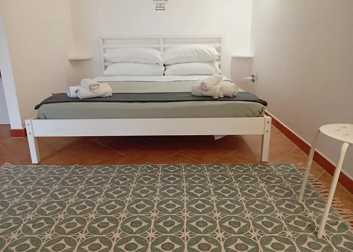 The Roomie, Cozy For Couples Or Friends Apartment