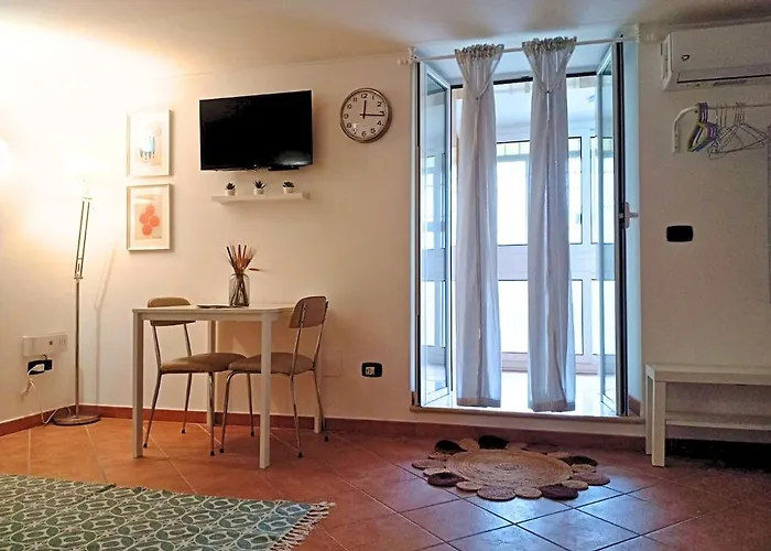 Apartment The Roomie, Cozy For Couples Or Friends *