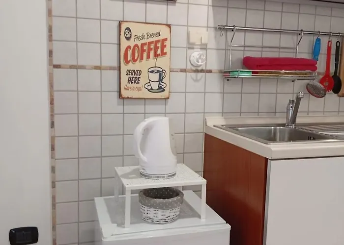 The Roomie, Cozy For Couples Or Friends